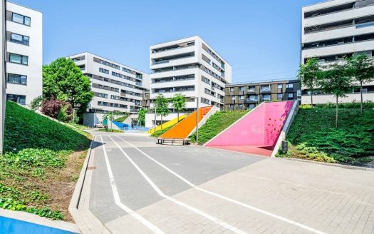hala garażowa, dodatkowy 3 pokój garderoba/gabinet